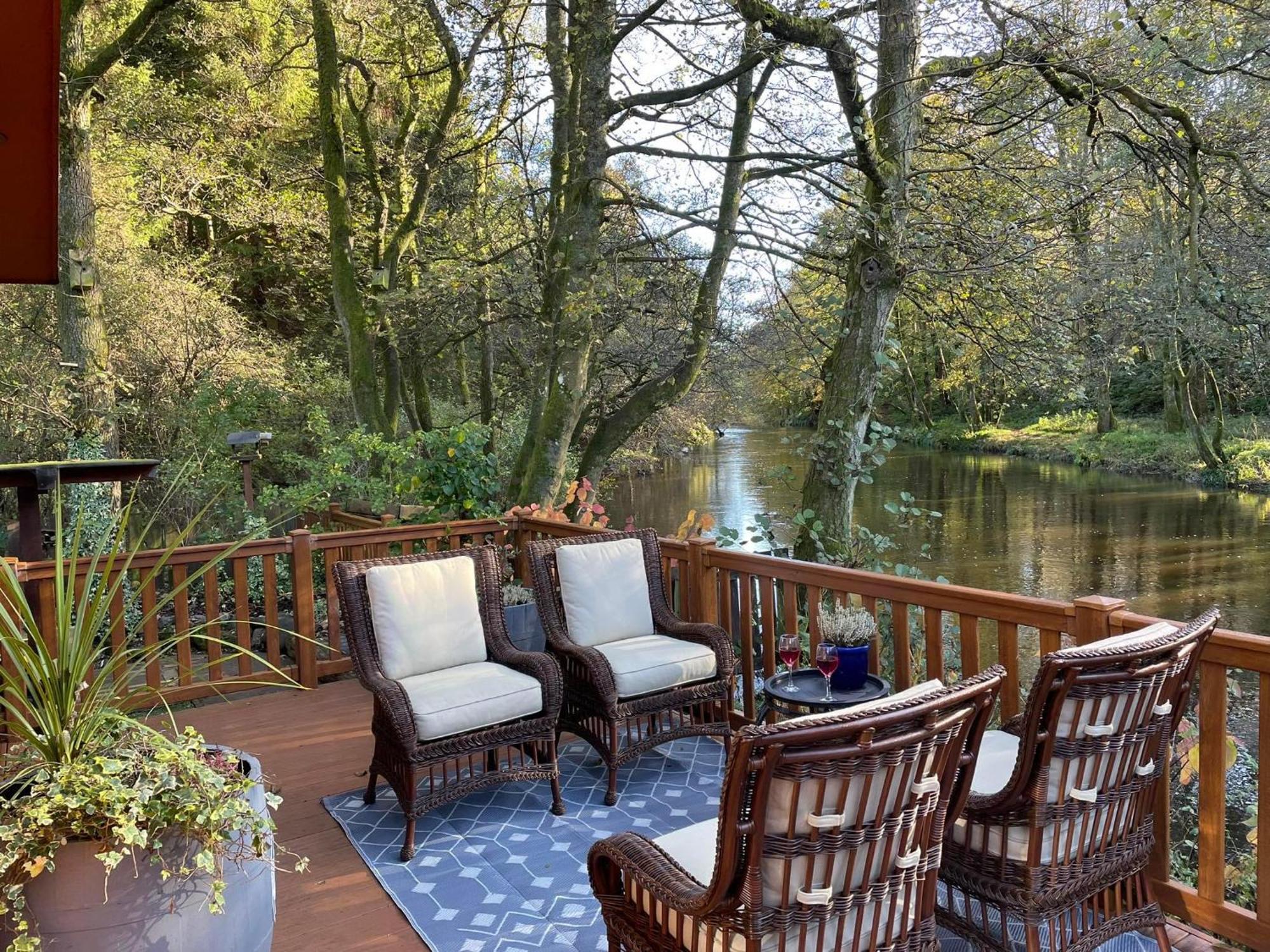 Riverbank Lodge Dollar Ngoại thất bức ảnh
