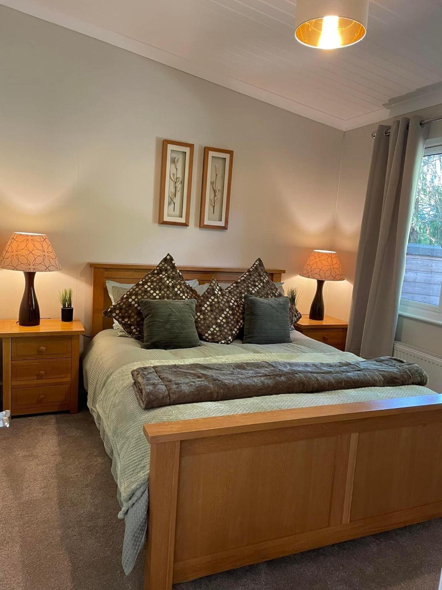 Riverbank Lodge Dollar Ngoại thất bức ảnh